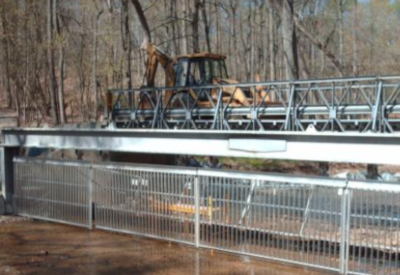 Steel river screen and support beam image